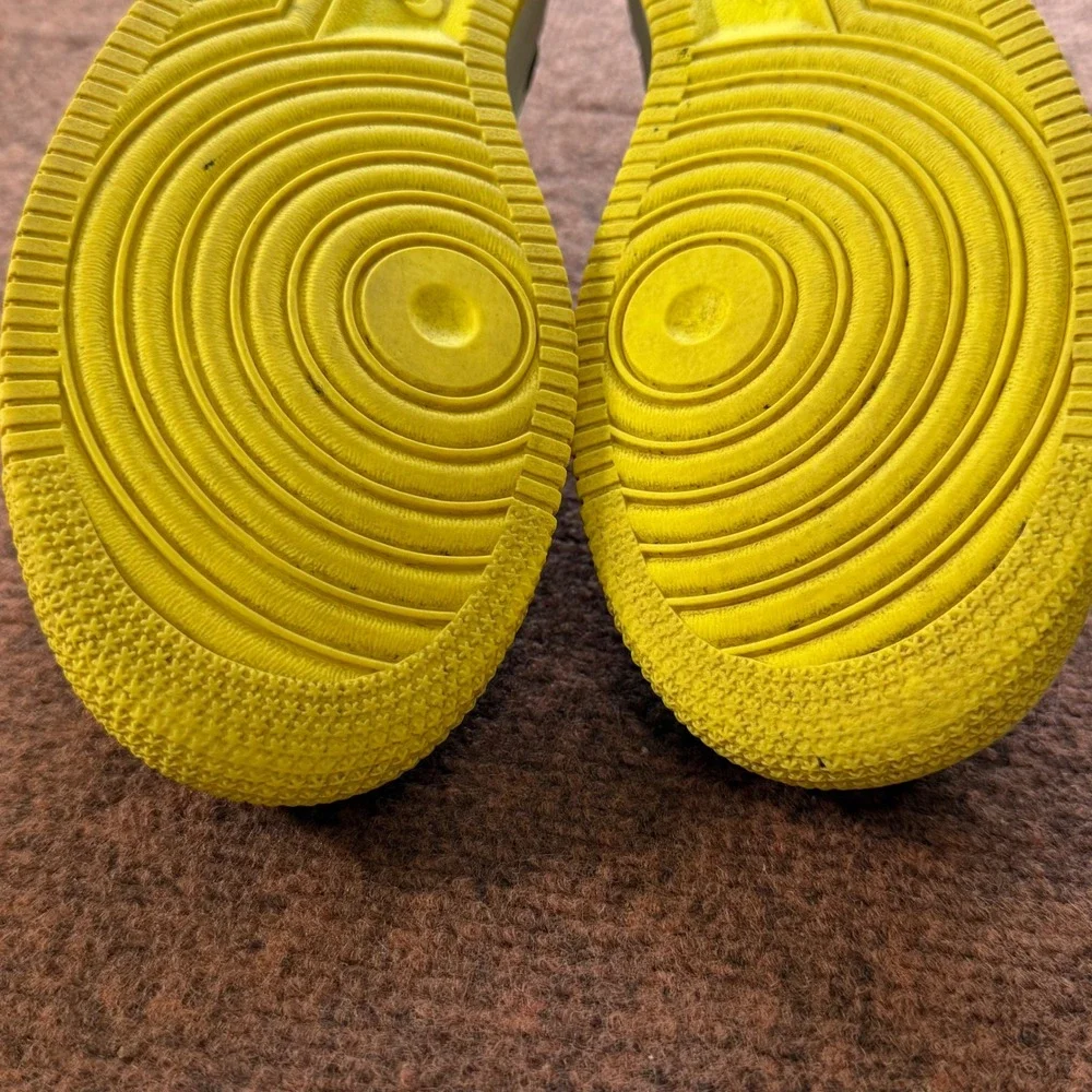 B+ shoes Nike Air Force 1 Low GS Yellow‎ White Sneakers AV8183-800 Kids 5.5Y gym